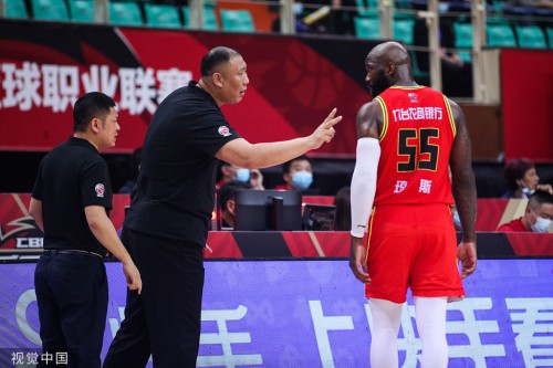 C罗24年后首次让出舞台