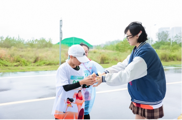 巴萨新任主帅：瓜迪奥拉出任_5