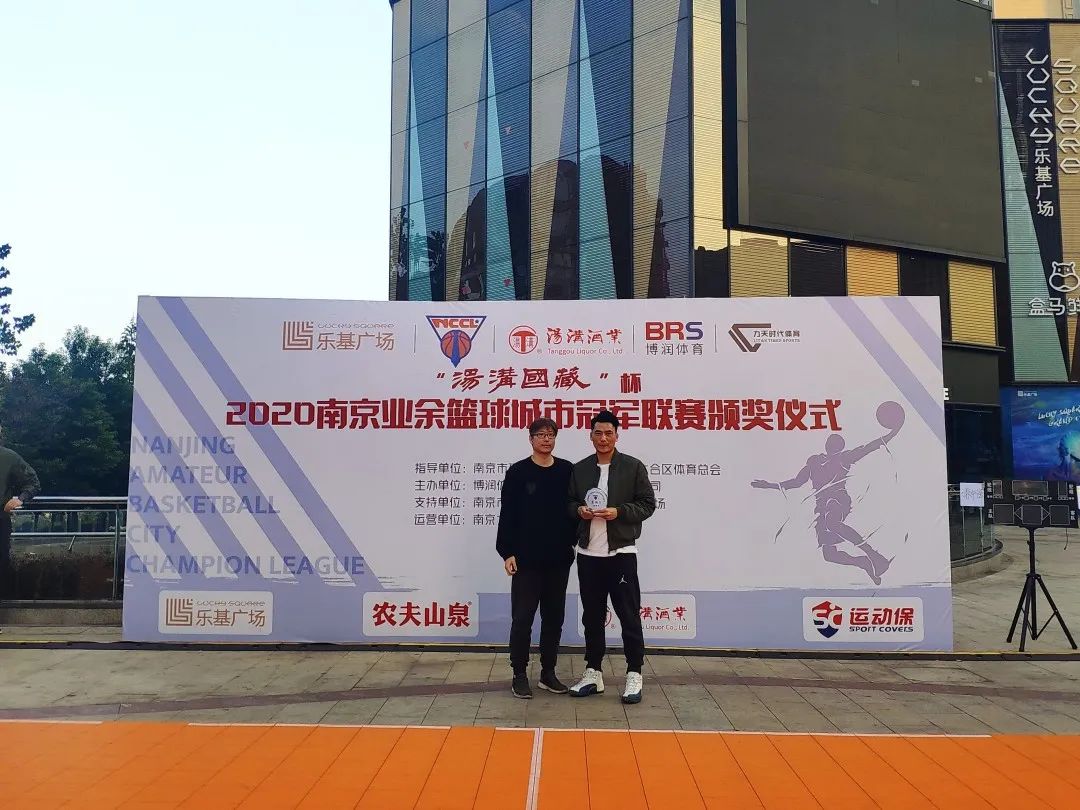 巴萨vs皇马：双方首发阵容出炉！