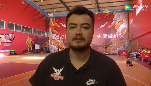 巴萨32逆转夺冠，皇马42惨败