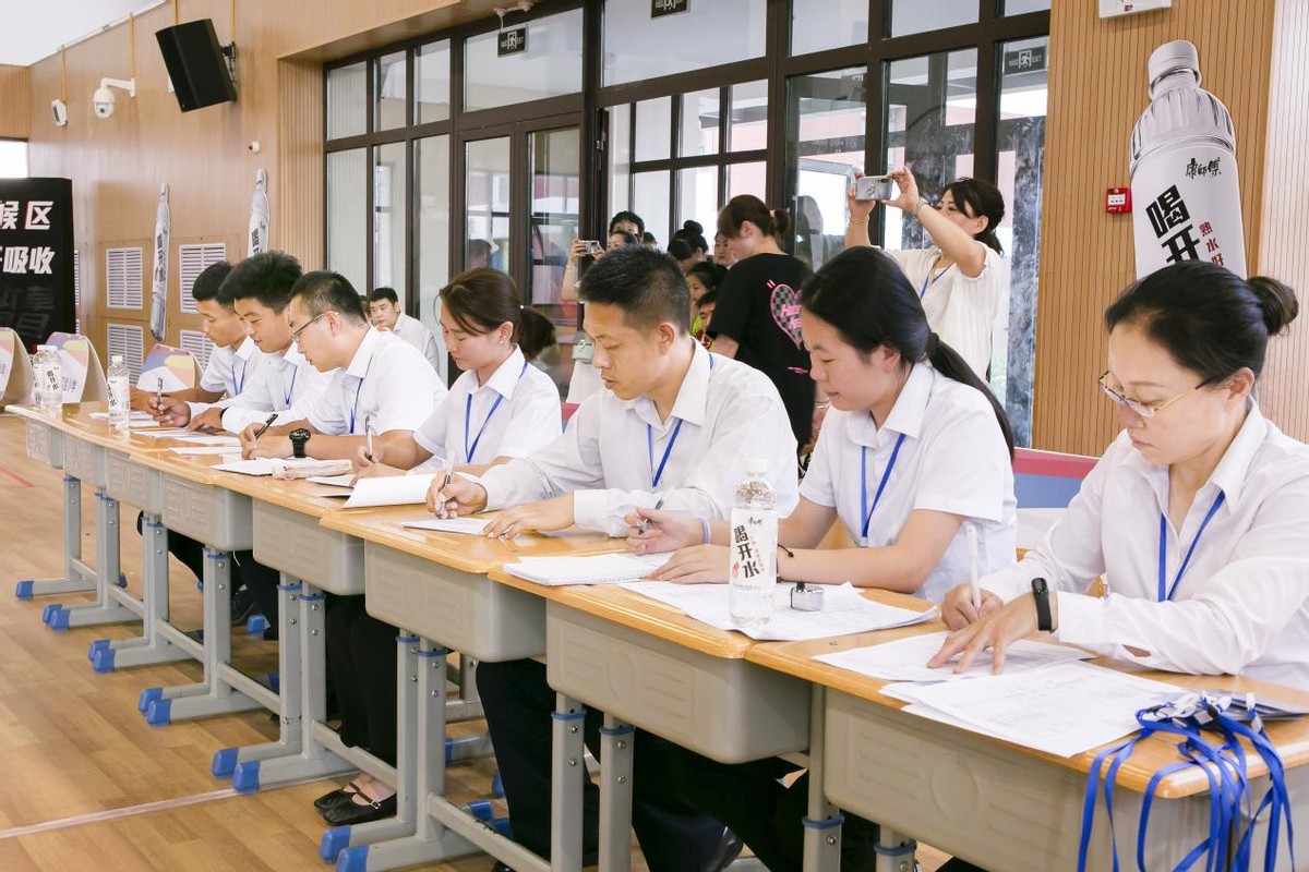 经典对决：巴萨20皇马，欧冠双雄再度交锋