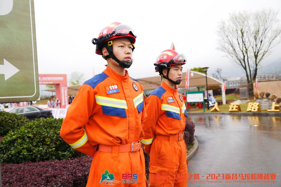 免费中超联赛吸引球迷狂热关注