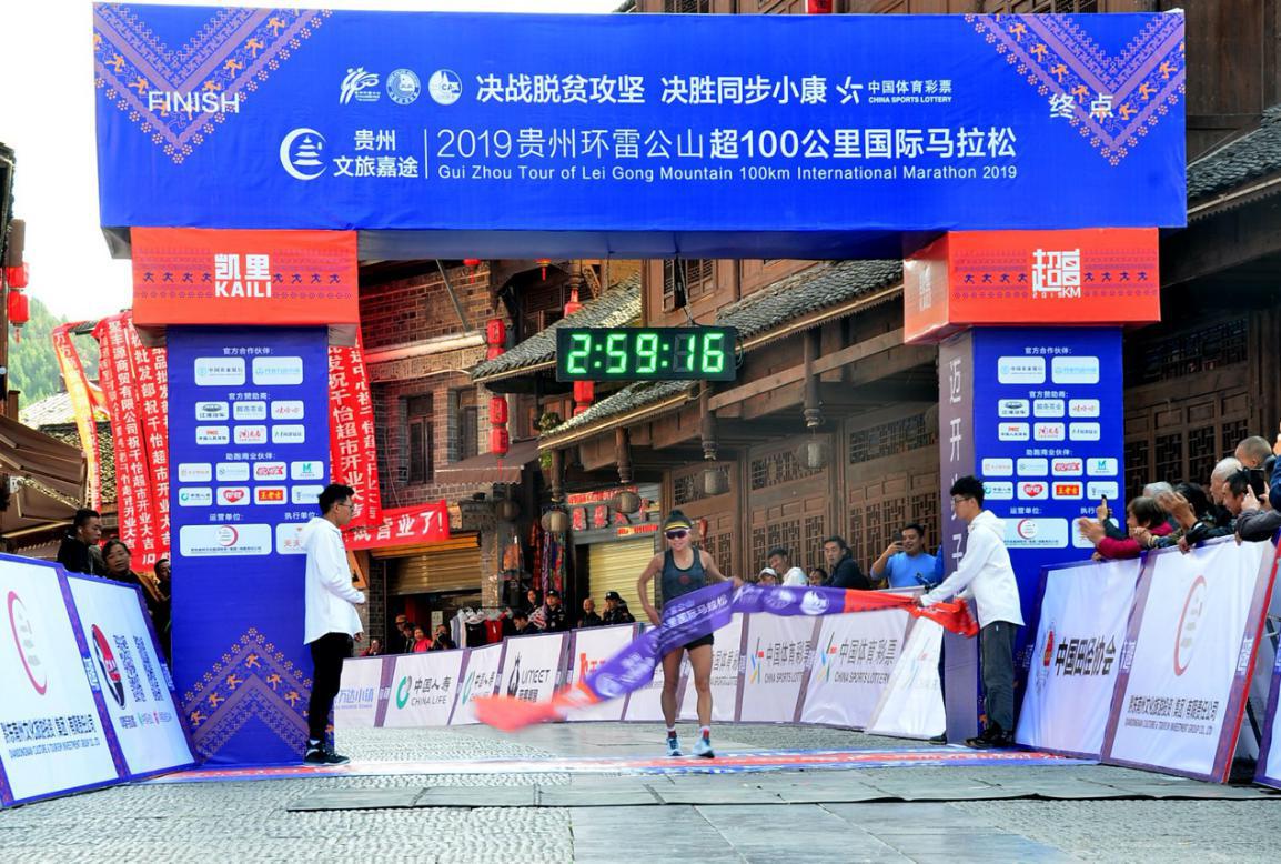 法甲场数登顶!一周后解封,多场比赛助法国球迷欢呼 法甲场数登顶!一周后解封,多场比赛助法国球迷欢呼