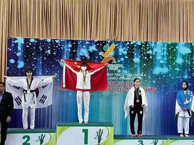 梦三无小罗！巴萨新闻稿发布