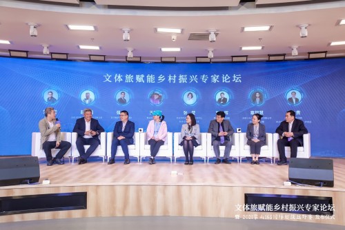 曼联发布1819赛季球衣！闪耀现代设计与经典荣耀！