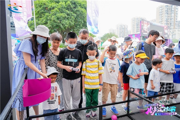 《利雅得胜利》线上热播! 《利雅得胜利》线上热播!