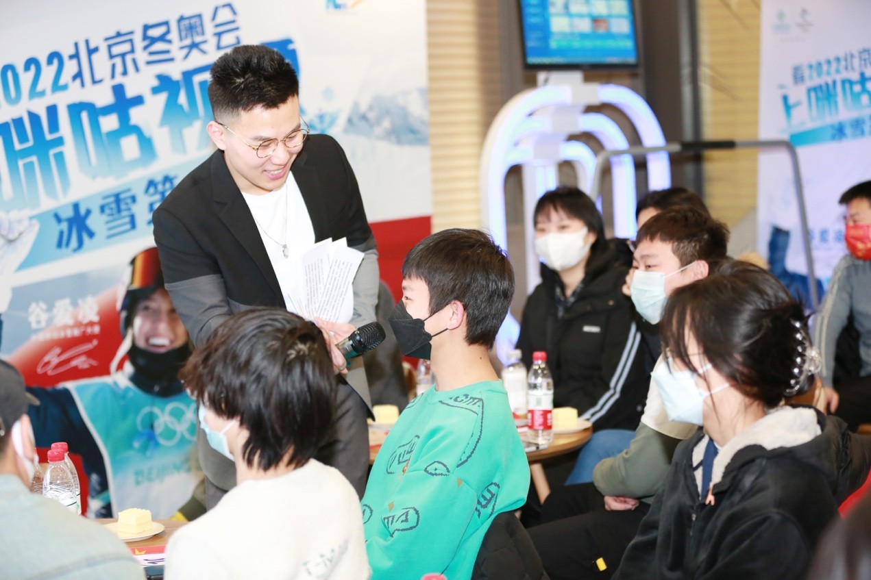 曼联2022新年海报震撼发布 曼联2022新年海报震撼发布