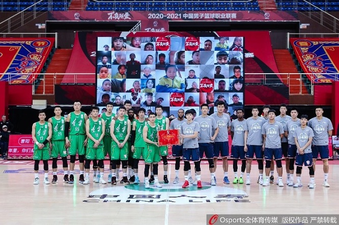 梅西在迈阿密第三场比赛中大放异彩 梅西在迈阿密第三场比赛中大放异彩