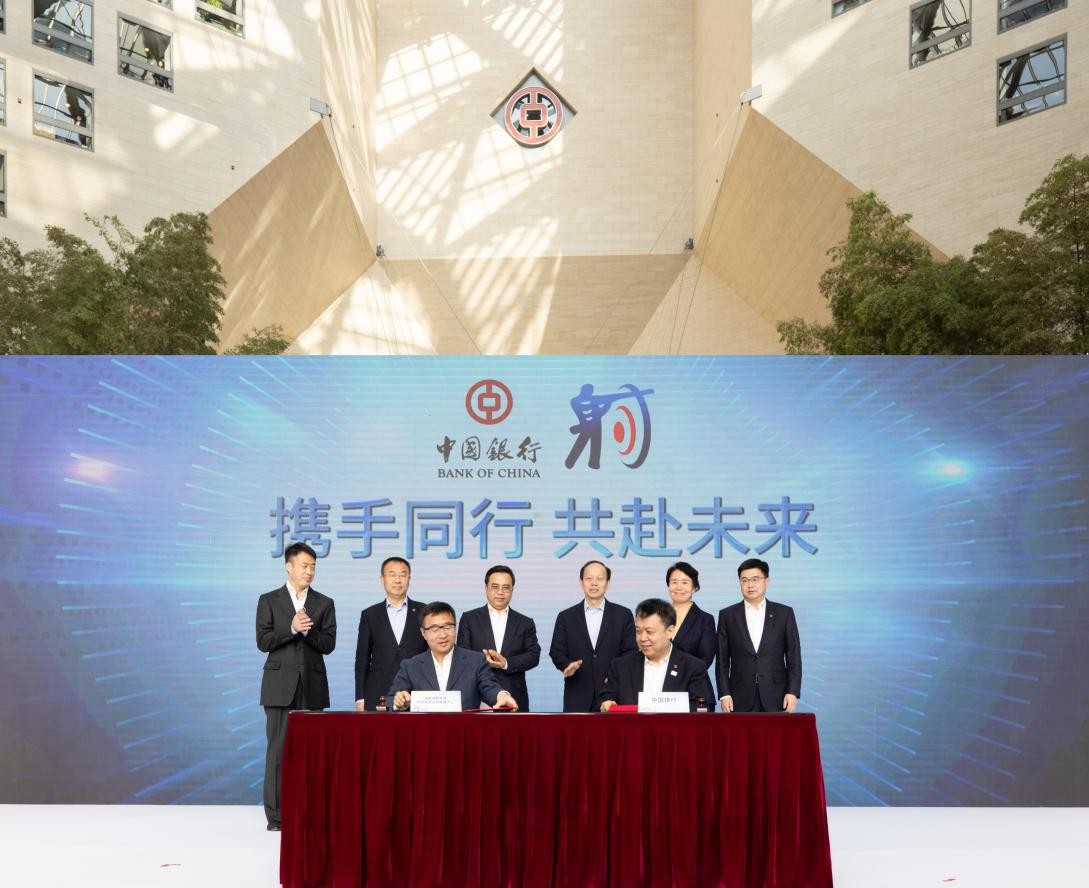 曼联vs巴黎次回合比赛精彩纷呈 曼联vs巴黎次回合比赛精彩纷呈