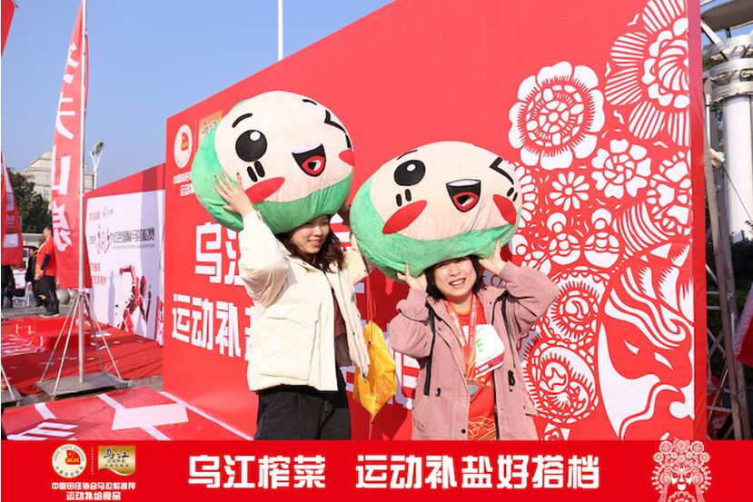 曼联旧将罗纳尔多:足坛传奇闪耀! 曼联旧将罗纳尔多:足坛传奇闪耀!