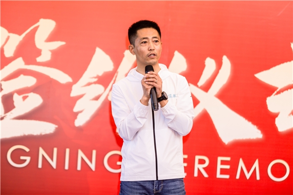 巴萨客场逆袭!32击败皇马,掀起西甲巅峰对决! 巴萨客场逆袭!32击败皇马,掀起西甲巅峰对决!