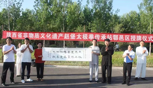 曼联53热刺！英超场上精彩对决，曼联击败热刺斩获胜利